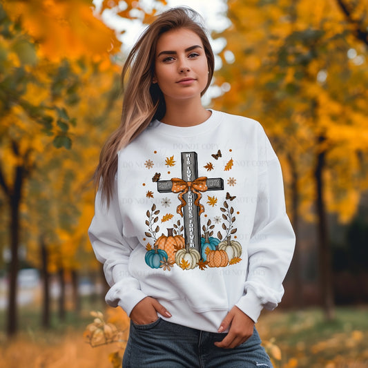 “His Love Endures Forever” Christian Fall Sweatshirt – Psalm 107:1 Cross & Pumpkins, Soft Unisex Crewneck